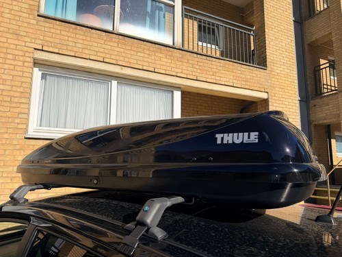 Thule ocean 600 car roof - car, box